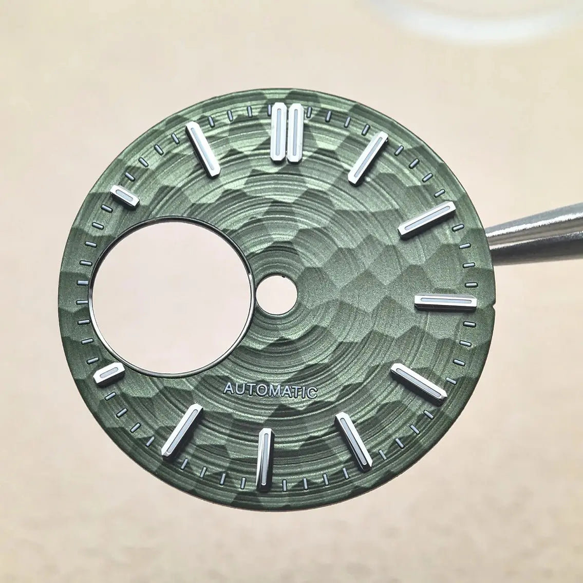 Esfera de 28,5 mm para NH38 con patrón de corazón abierto - Tick Happens