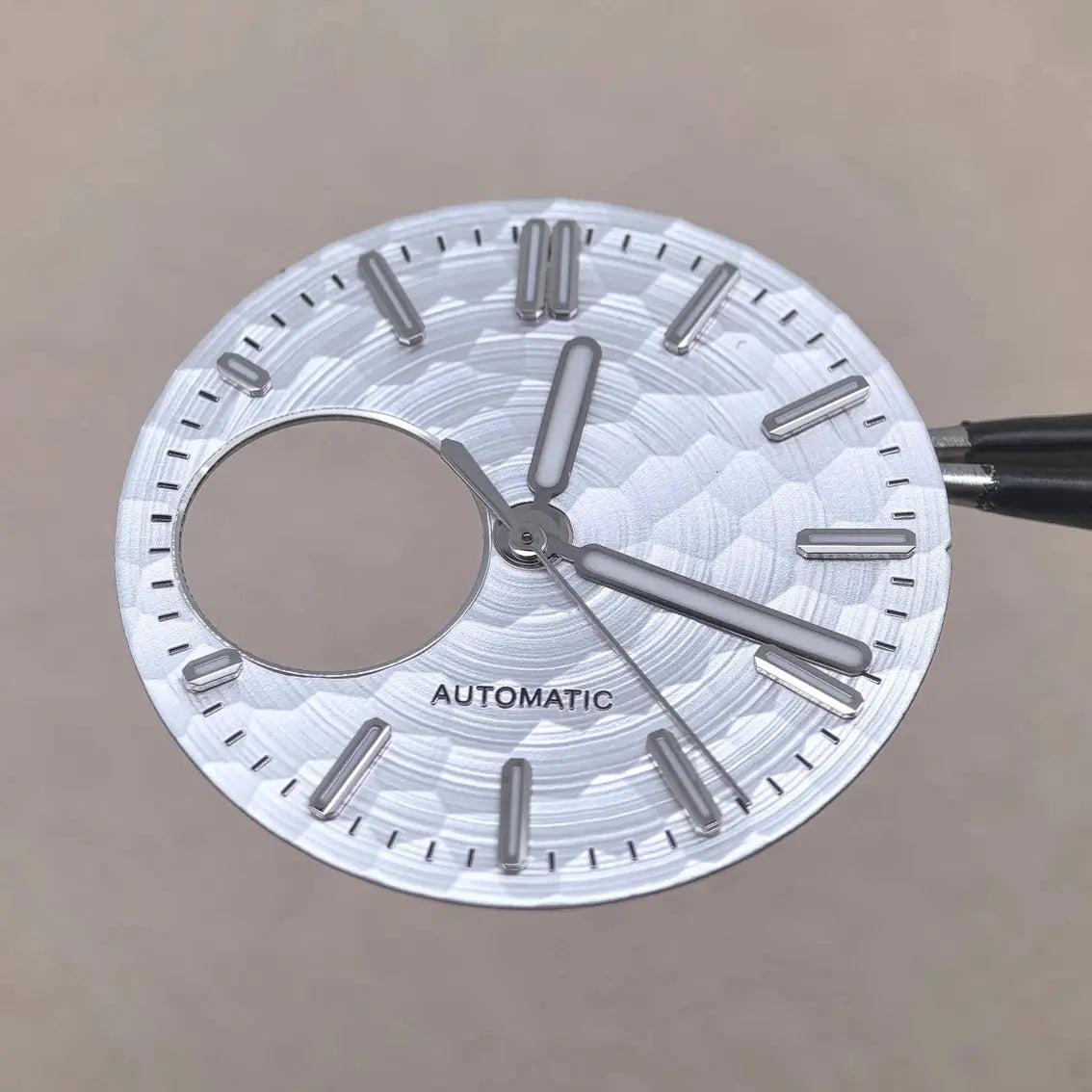 Esfera de 28,5 mm para NH38 con patrón de corazón abierto - Tick Happens