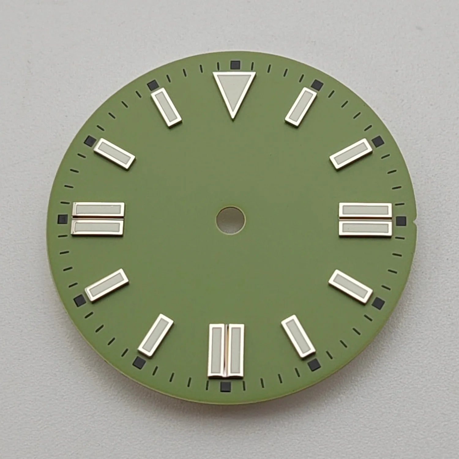 Dial MDNEN 28.5 mm Luminiscente para NH35